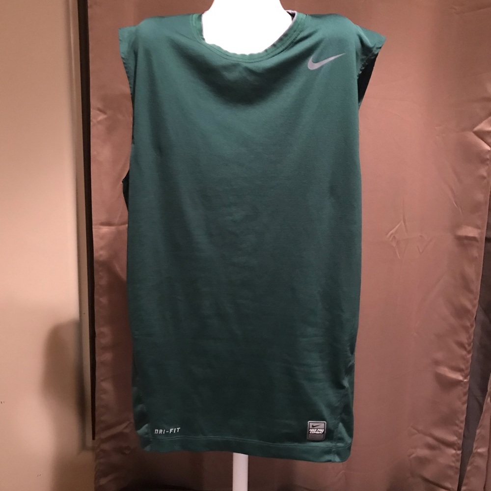 Nike men’s large sleeveless compression shirt